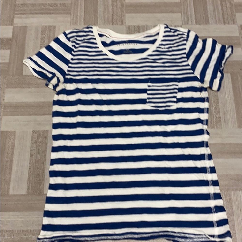 Blue and white striped t shirt